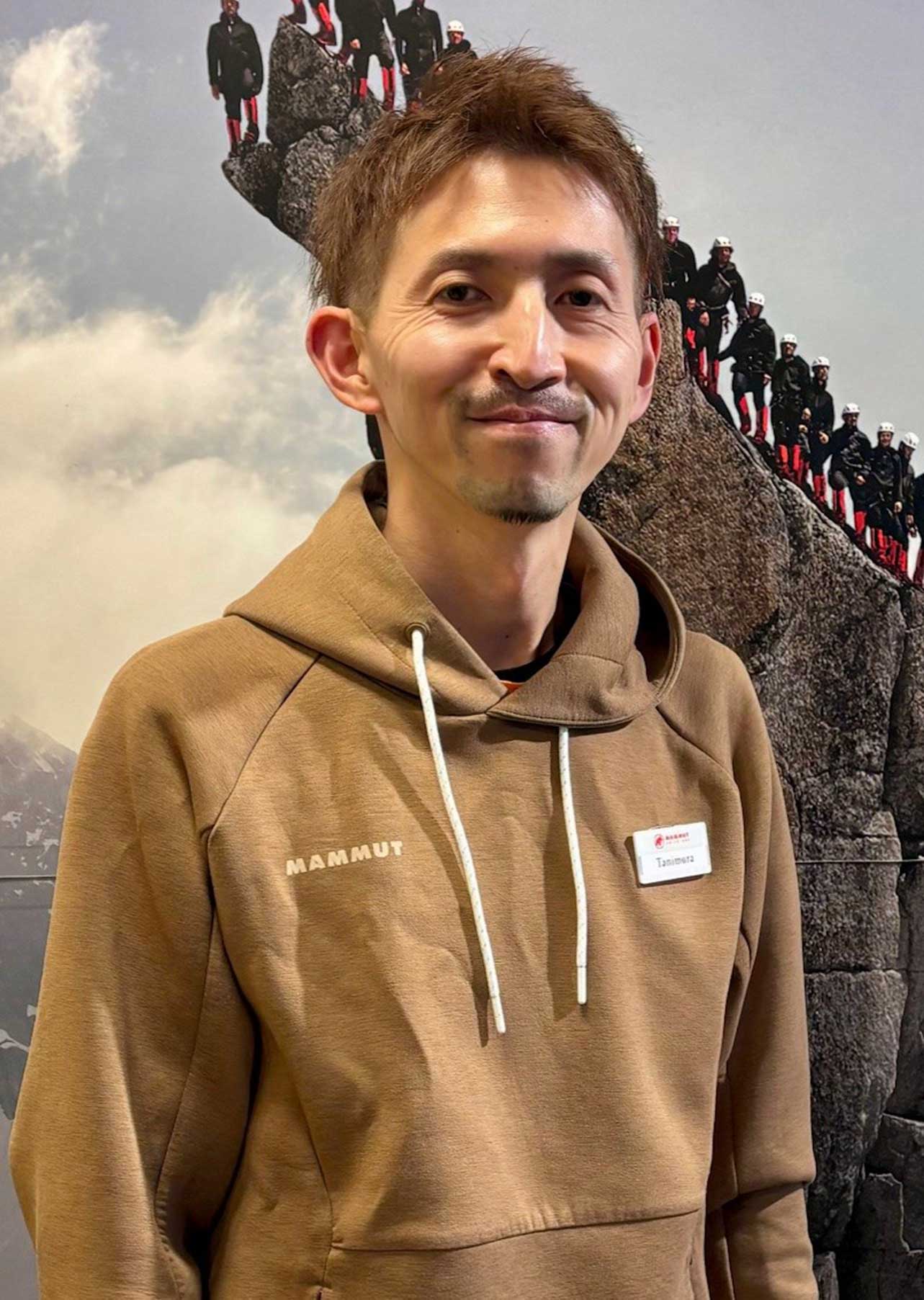 コンベイ ウィンドブレーカー フーデッド ジャケット アジアンフィット