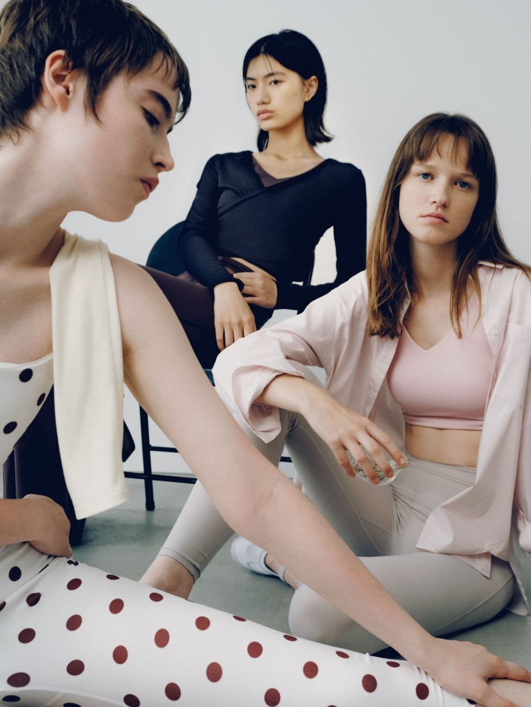 emmi yoga │ emmi（エミ）公式サイト