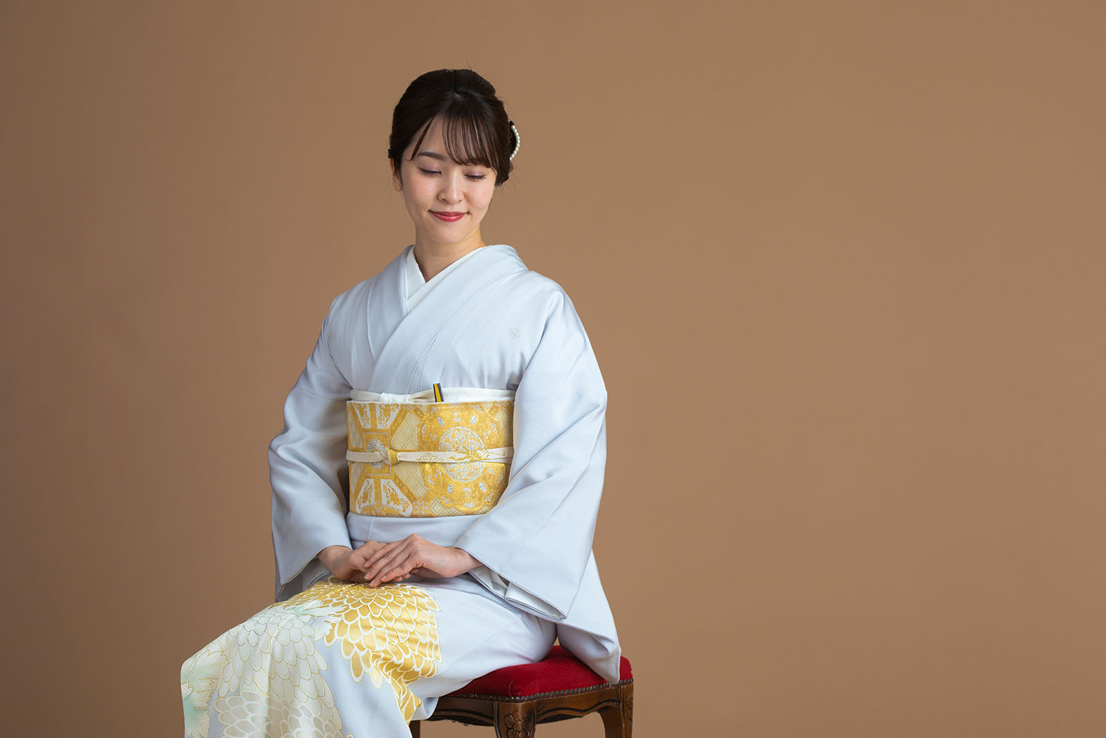 色留袖はいつ着るのが正解？｜色留袖独自の決まりごとも紹介